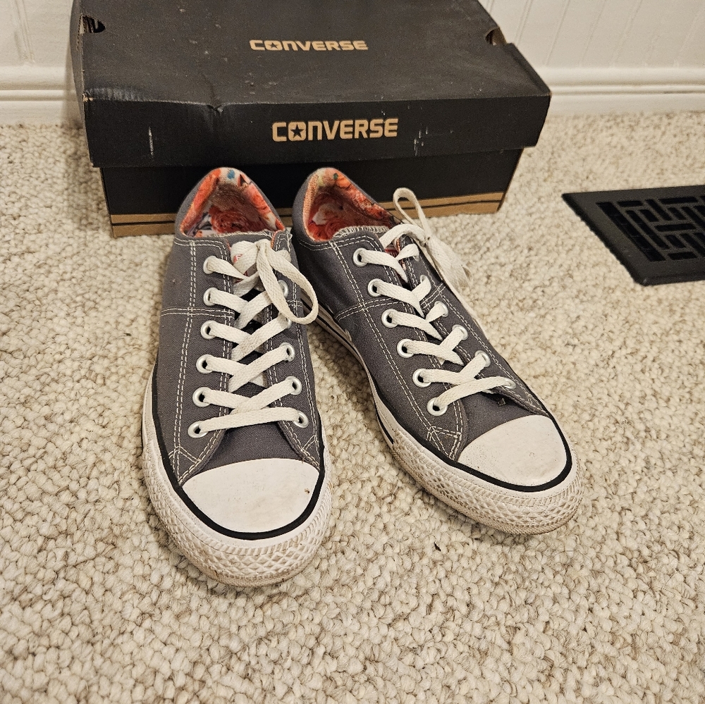 Grey Converse Allstars Size 9